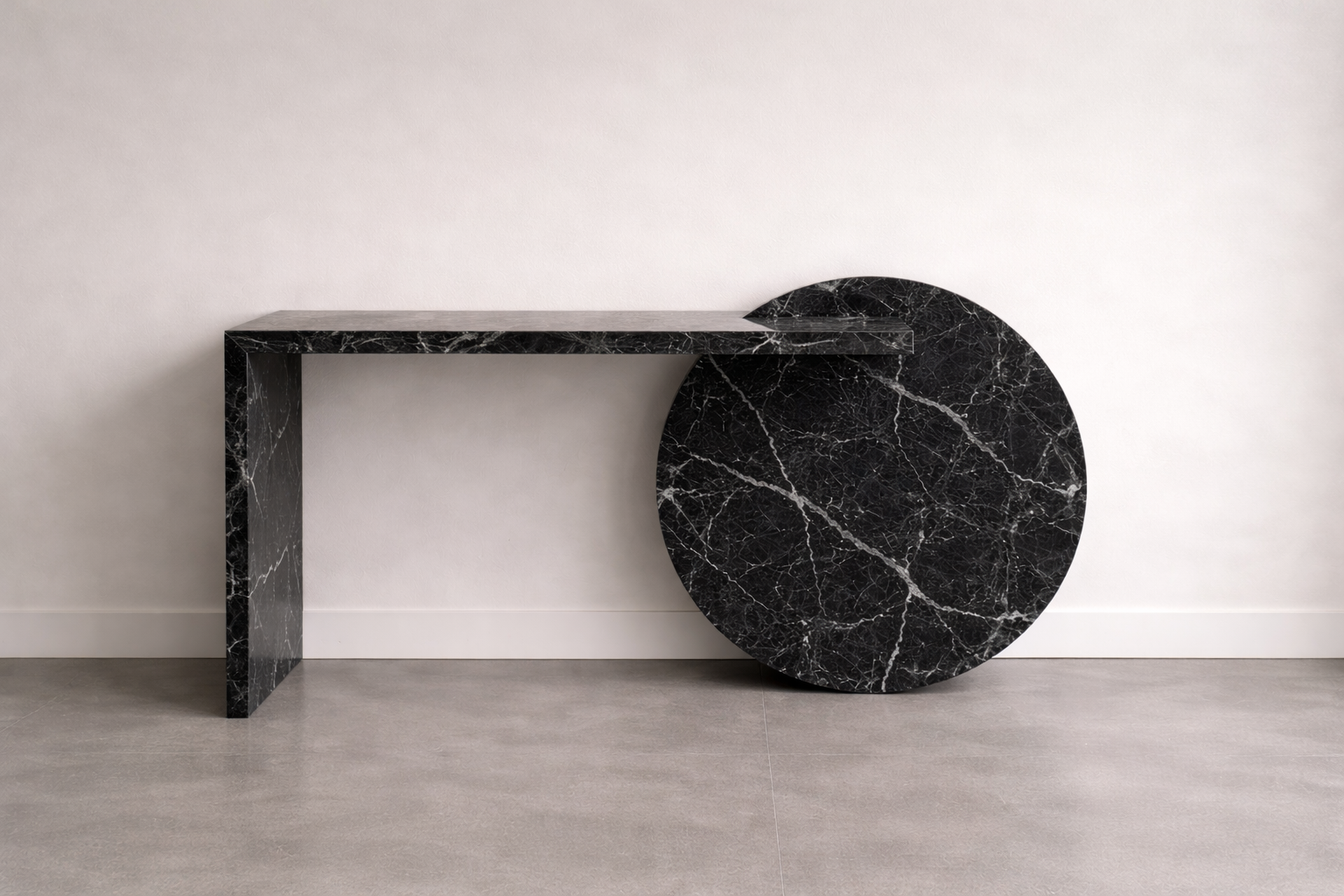 The Arc in Nero Marquina